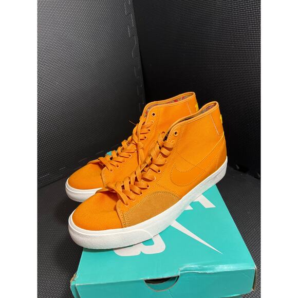 Nike SB‎ Blazer Court Mid Premium Light Curry Shoe's Men's DH7479-700 SZ 10.5 US - Picture 3 of 8